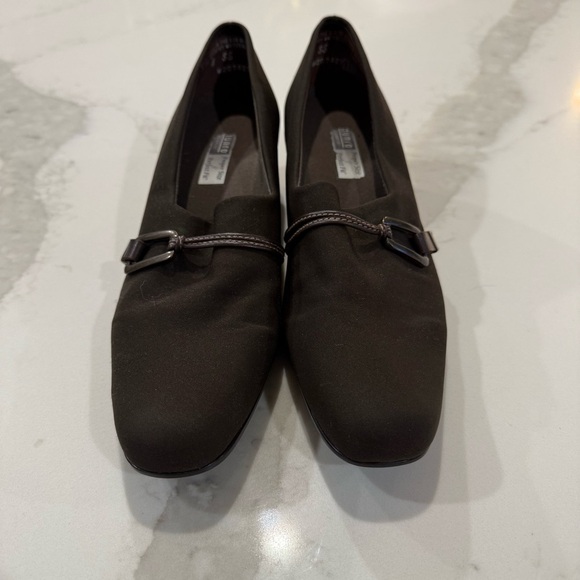 Munro Cindi Block Heel Slip On Loafer Stretch Fabric Pump Womens Size 8SS Brown - Picture 2 of 10